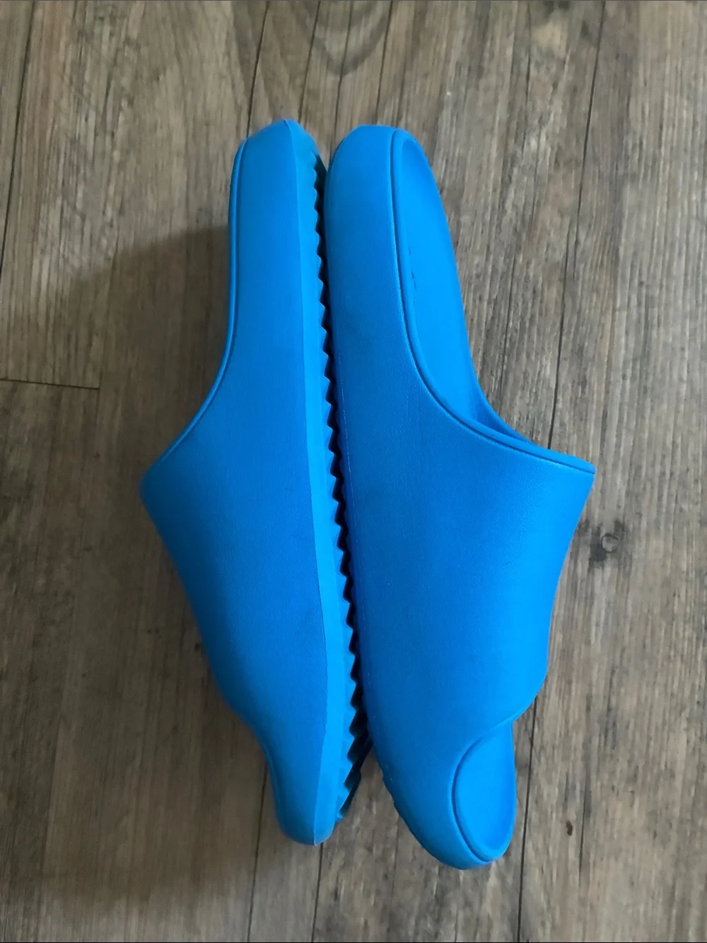Cat & Jack Kids Vivid Blue Foam Slide Sandals